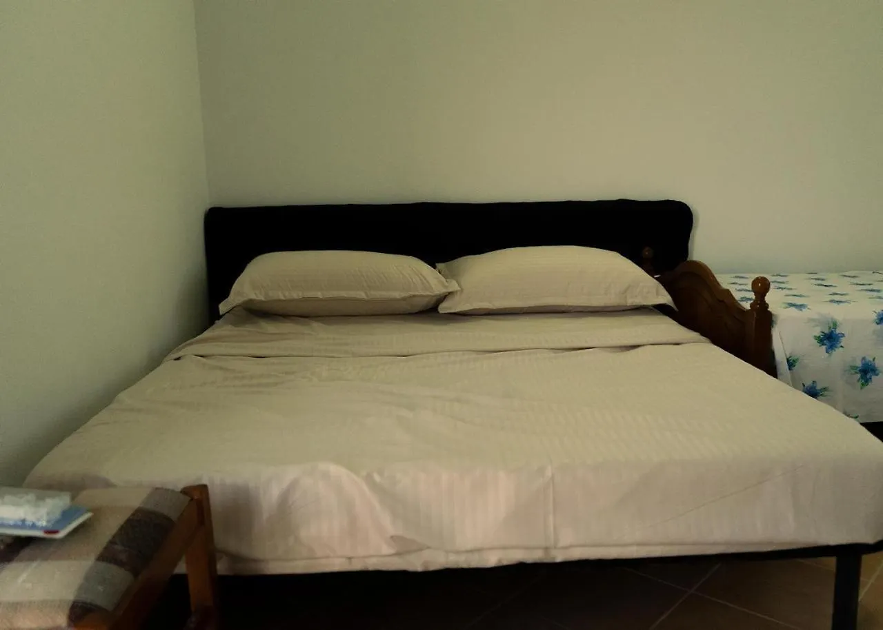 Morina Rooms Durrës 0*,